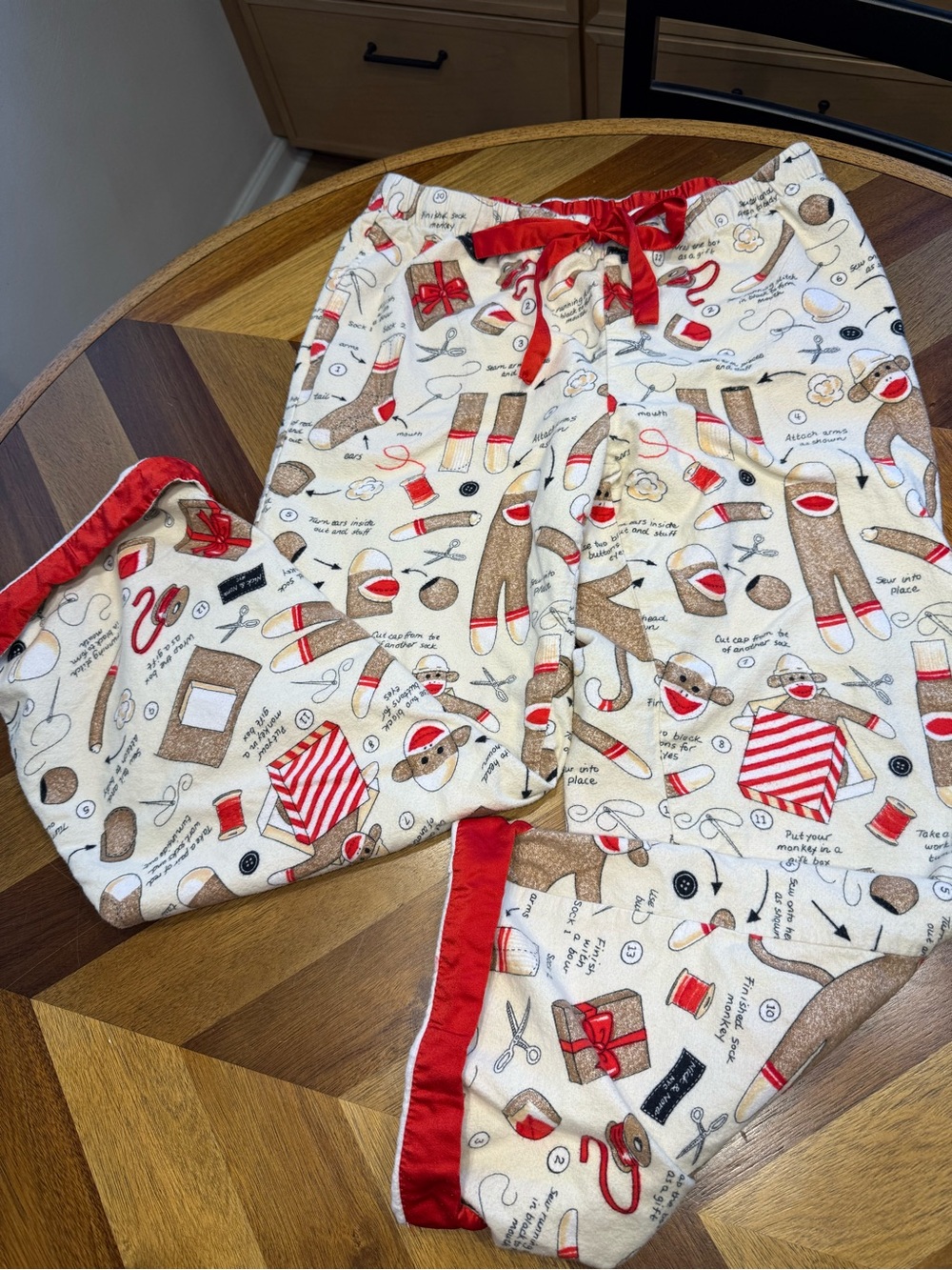 Nick & Nora Cream Sock Monkey Print Pajama Pants with Red Trim women small